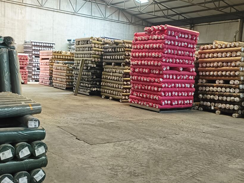 Bulk fabric warehouse