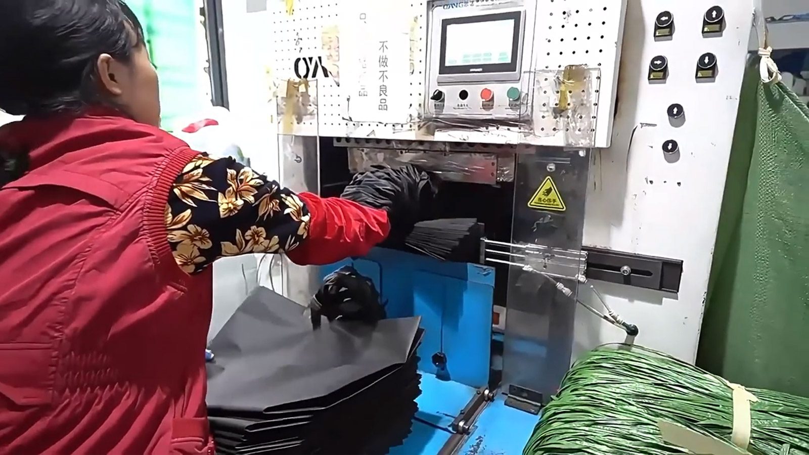 Debunking OEM Myths in Outdoor Sports Bag Production